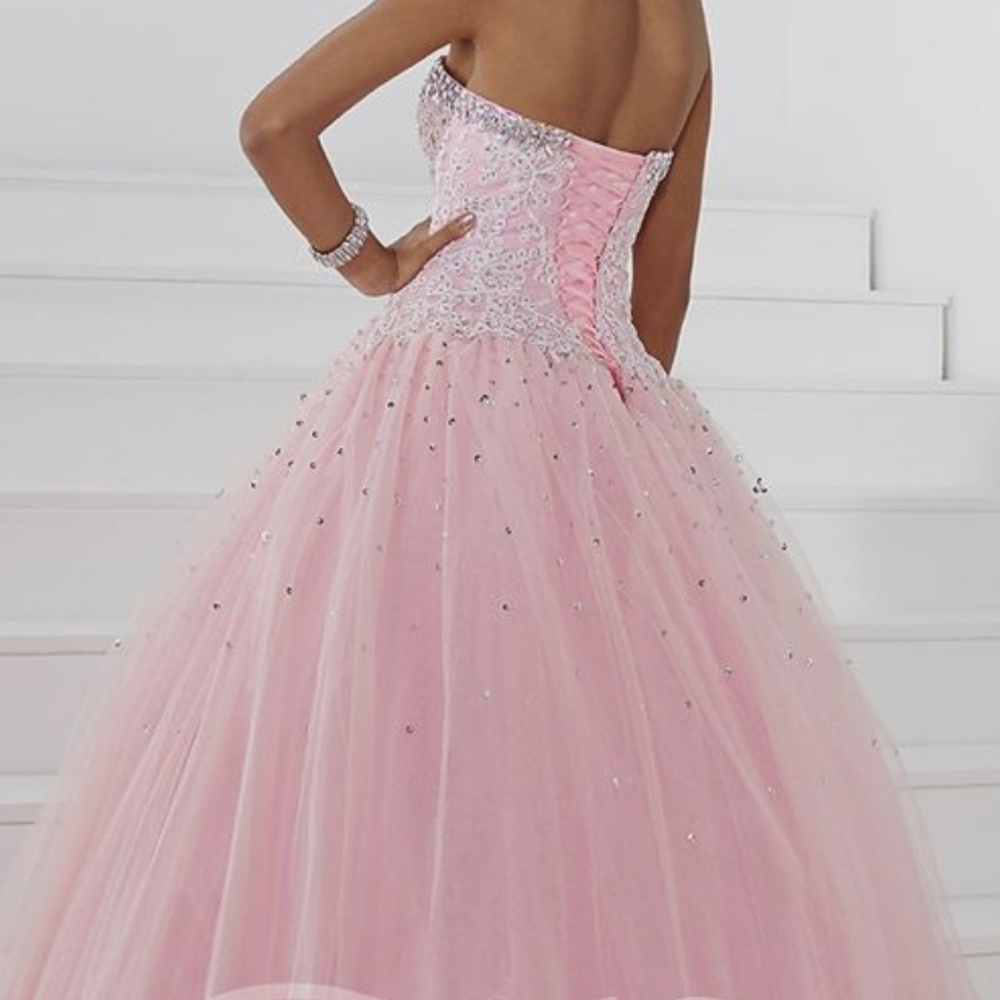 Prom Dress - Picture 2 of 8